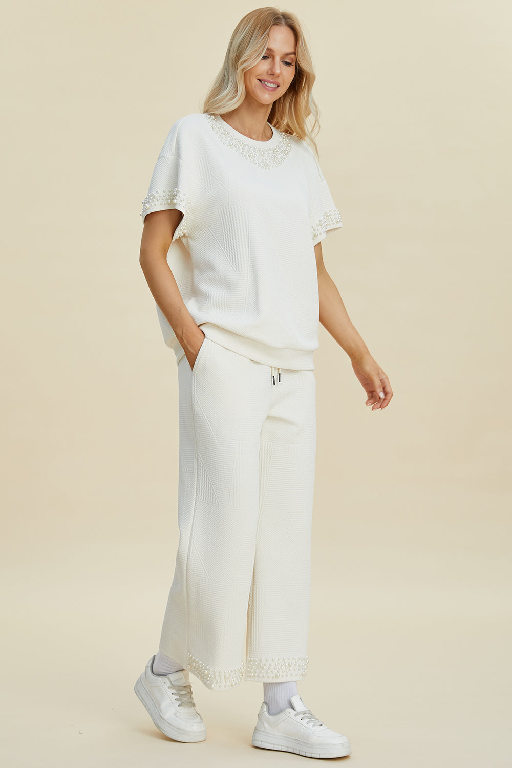 Preorder: Pearl Detail Round Neck Set