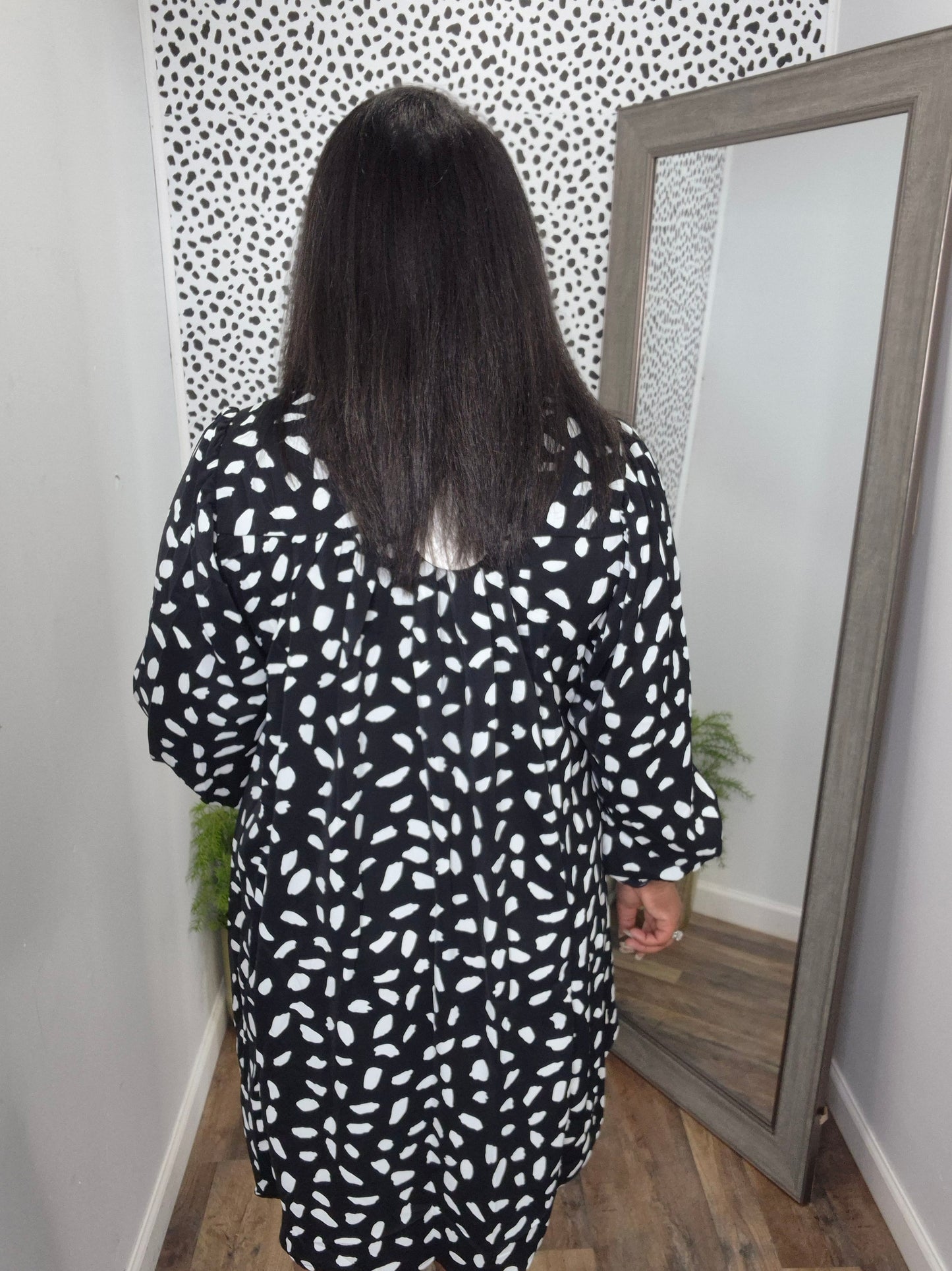 Black & Ivory Animal Print