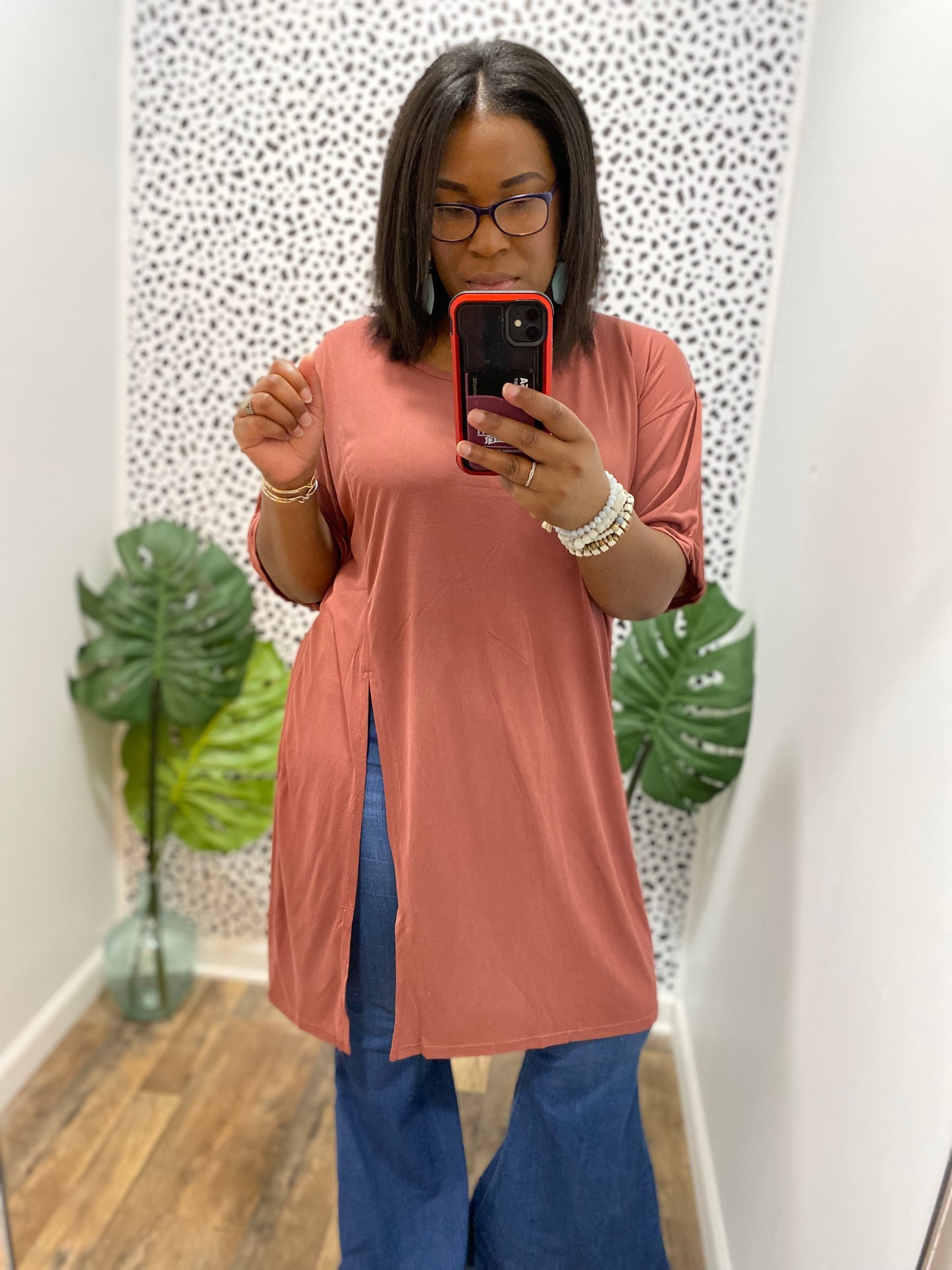 Brick Side Slit Top