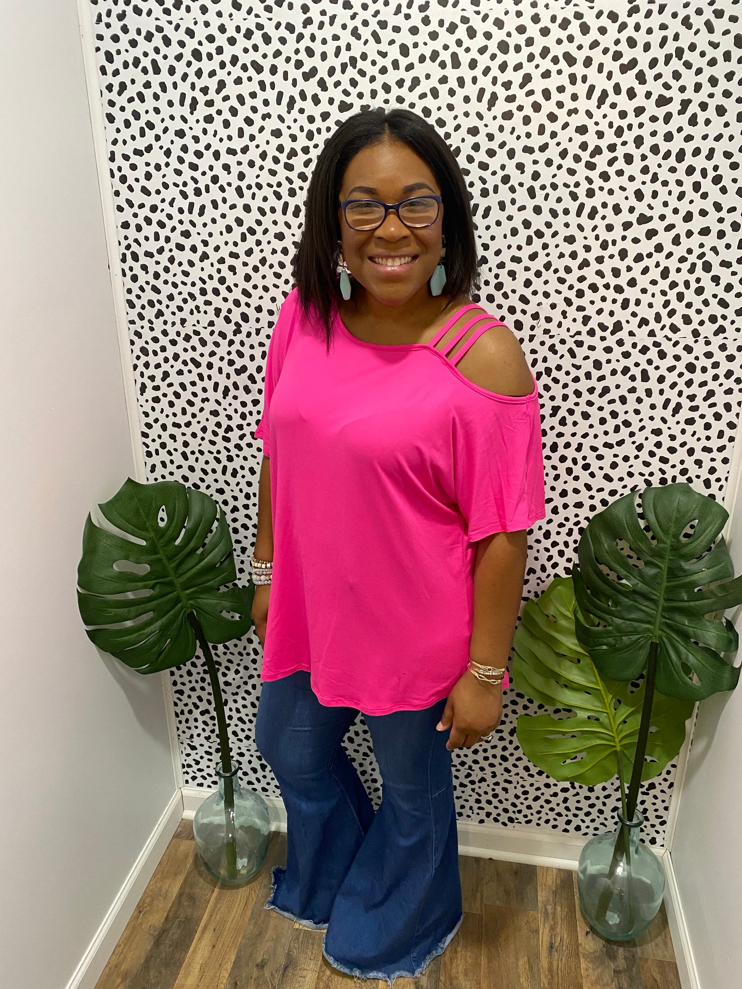 Fuchsia Open Shoulder Top (Plus)