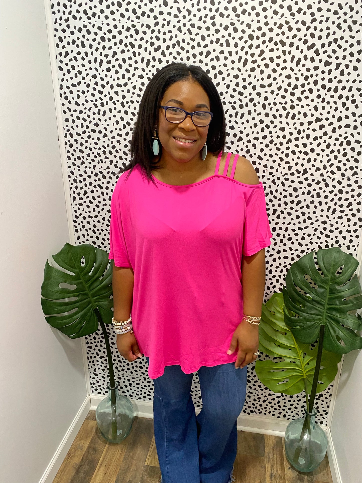 Fuchsia Open Shoulder Top (Plus)