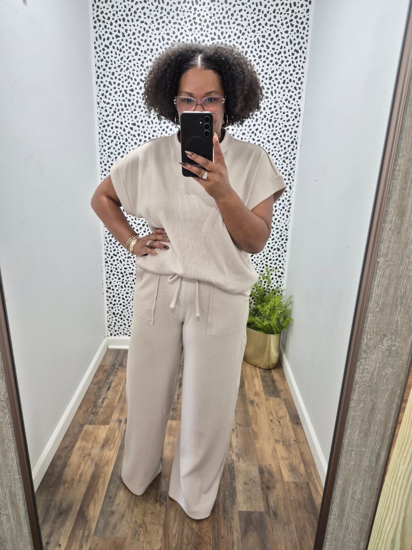 Easy Street Set (Beige)