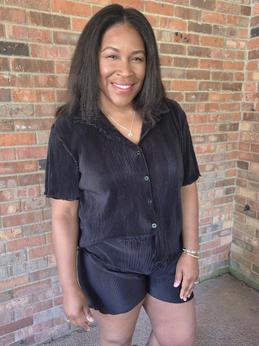 Trendy Crinkled Button-Up Short Sleeve Top and Shorts Set: BLACK