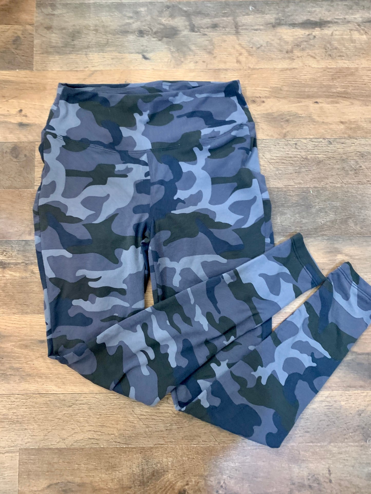 Navy Camo Legging